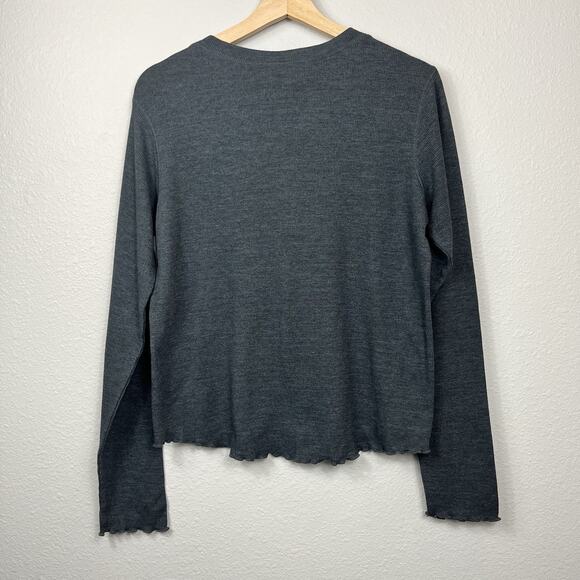 Iowa Hawkeyes Womens Waffle Knit Snap Long Sleeve Henley Medium Gray Ruffle NWOT - Picture 2 of 11